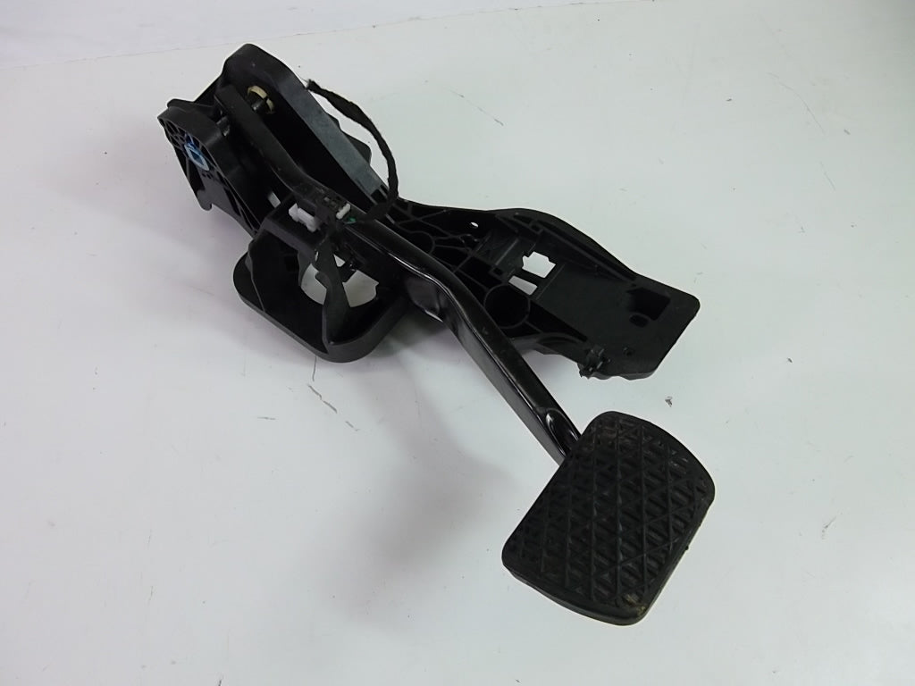 2020-2023 Mercedes Benz GLB250 Brake Pedal Assembly 177 290 10 00