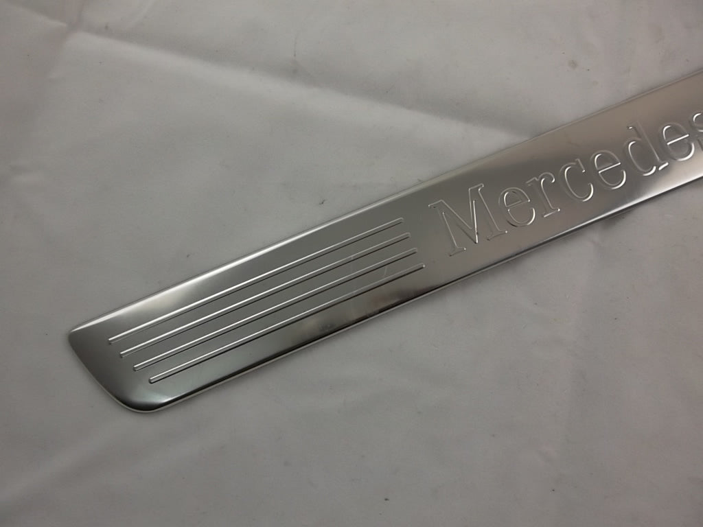 2020-2023 Mercedes Benz GLB250 Front Door Sill 246 680 01 35