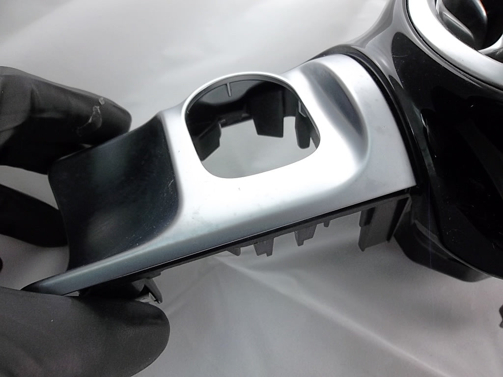 2020-2023 Mercedes Benz GLB250 Center Dash Air Vent Trim 247 680 59 02