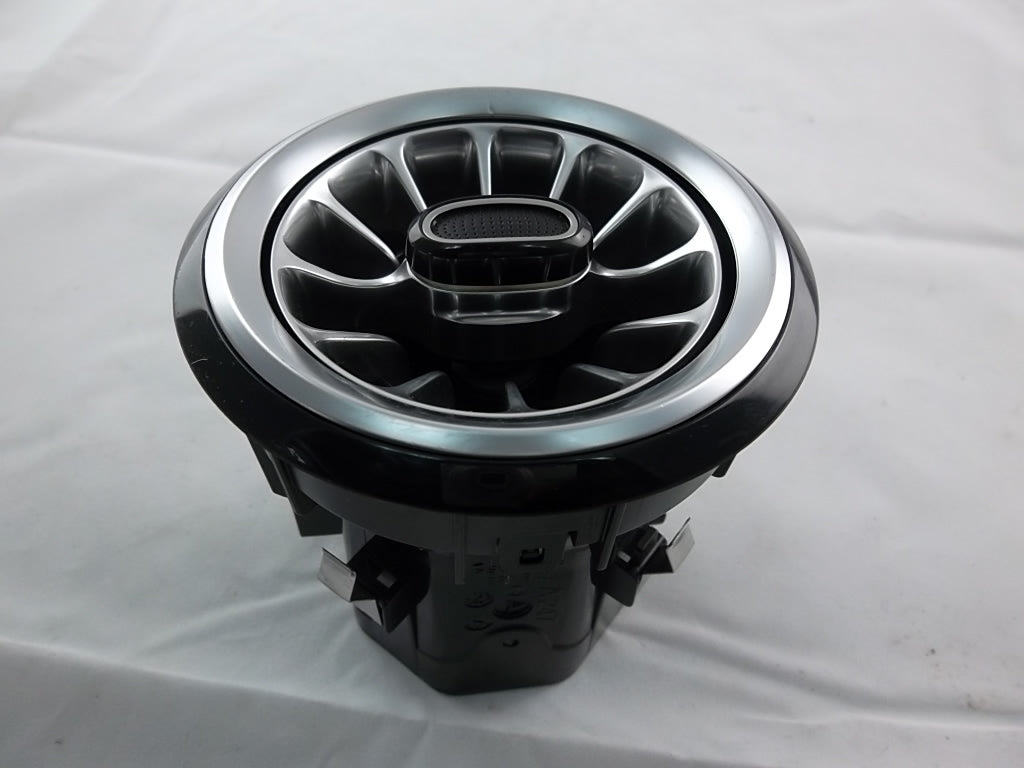 2020-2023 Mercedes Benz GLB250 Dash Air Vent 247 680 68 03