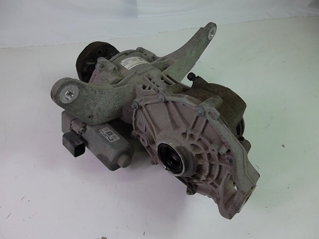 2020-2023 Mercedes Benz GLB250 Differential Axle Carrier Rear 247 350 51 04