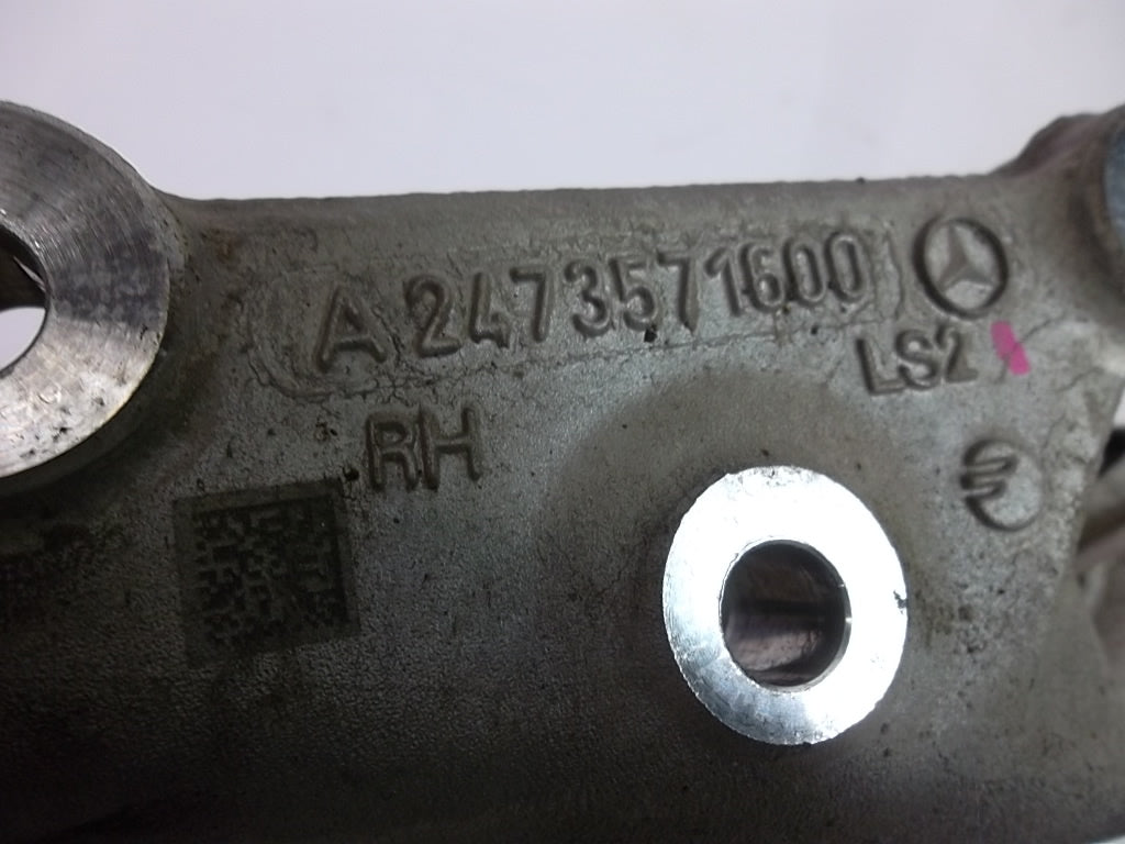 2020-2023 Mercedes Benz GLB250 Knuckle Spindle Hub Rear Passenger 2473571600