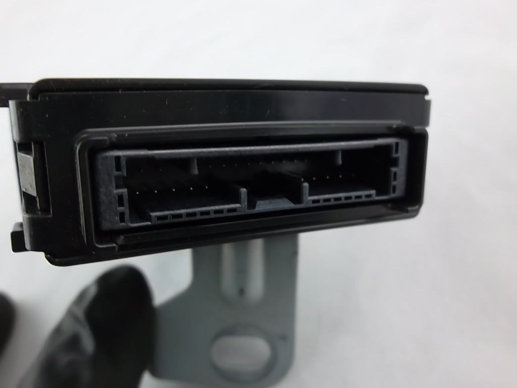 Gateway Network Module 89100-02040 Toyota Corolla 2018 2017