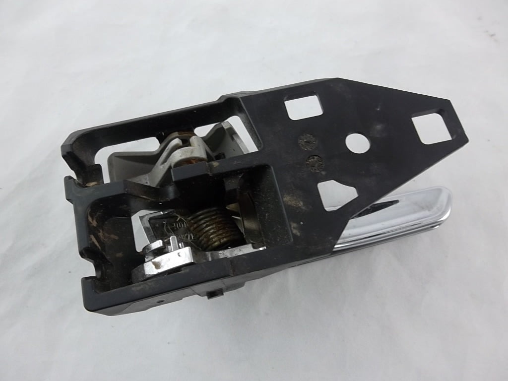 2011-2020 Toyota Sienna Door Handle Inner Passenger 69205-0T010