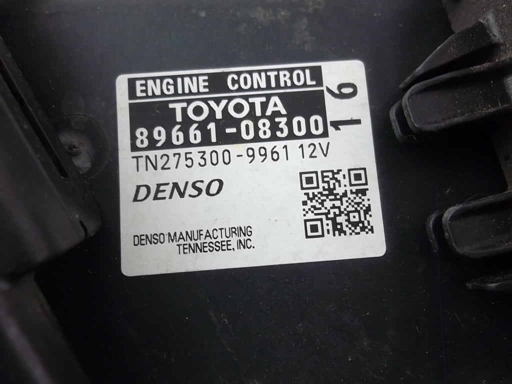 2011-2012 Toyota Sienna ECU Engine Computer W/Immobilizer & Key 89661-08300
