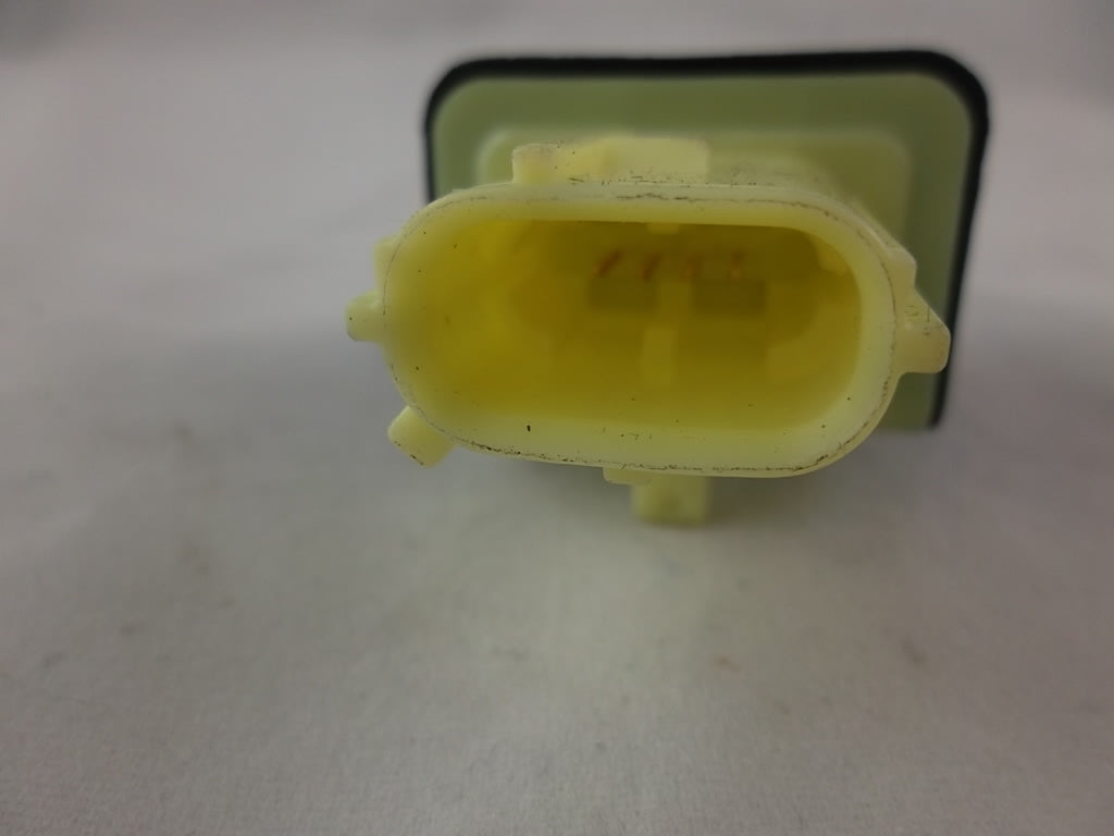2011-2014 Toyota Sienna Impact Sensor 89831-08020