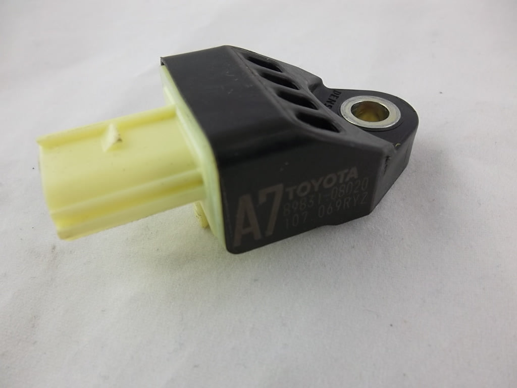 2011-2014 Toyota Sienna Impact Sensor 89831-08020