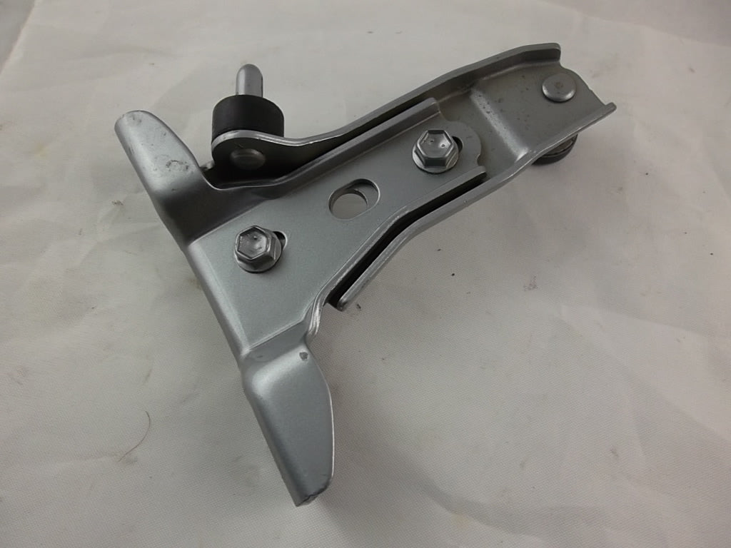 2011-2020 Toyota Sienna Slide Door Upper Roller Passenger 68310-08031