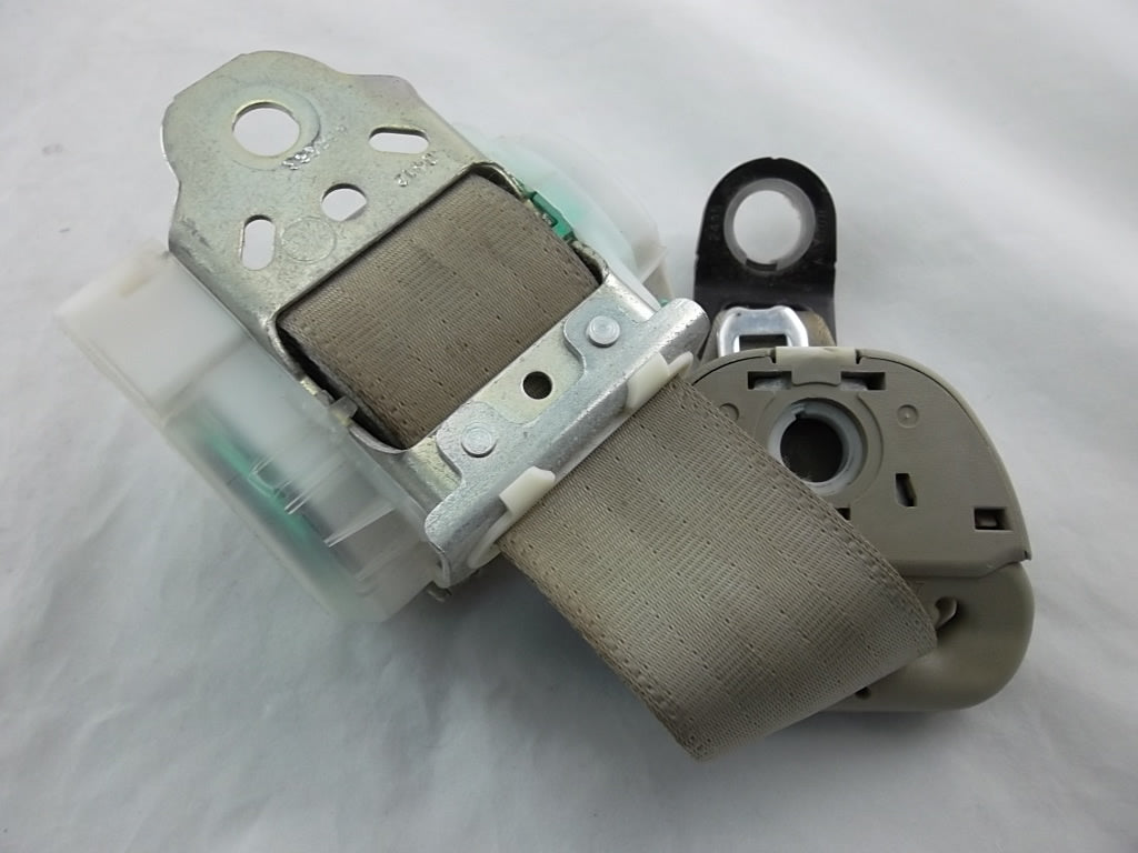 2011-2020 Toyota Sienna Seat Belt Rear Passenger 3Rd Row 73560-08030