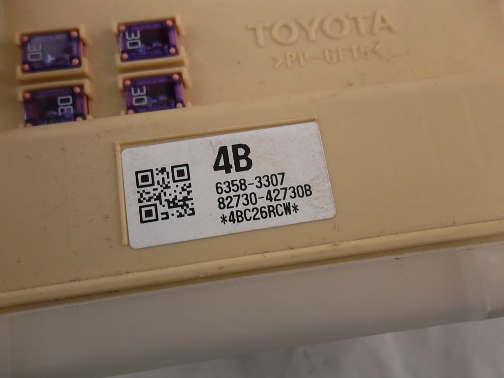 2013-2014  Toyota RAV4 Junction Block Assy Cabin Fuse Box 82730-42730 Gasoline