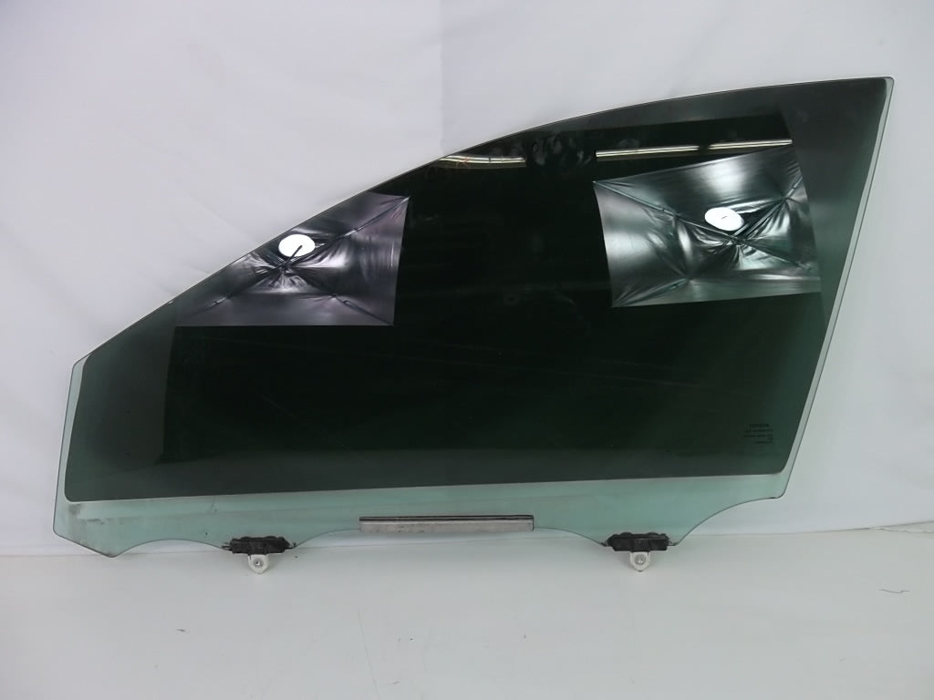 2013-2018 Front Door Glass Driver 68102-0R030