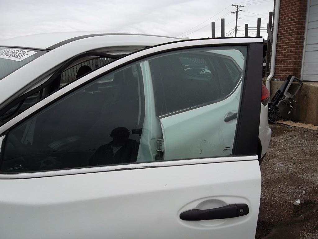 2014-2020 Nissan Rogue Front Door Driver White 80101-6FL0A