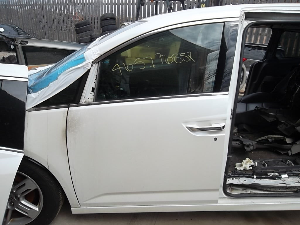 2011-2017 Honda Odyssey Front Door Driver White 67050-TK8-A93