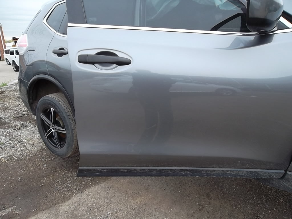 2014-2020 Nissan Rogue Front Door Passenger Gray 80100-6FL0A