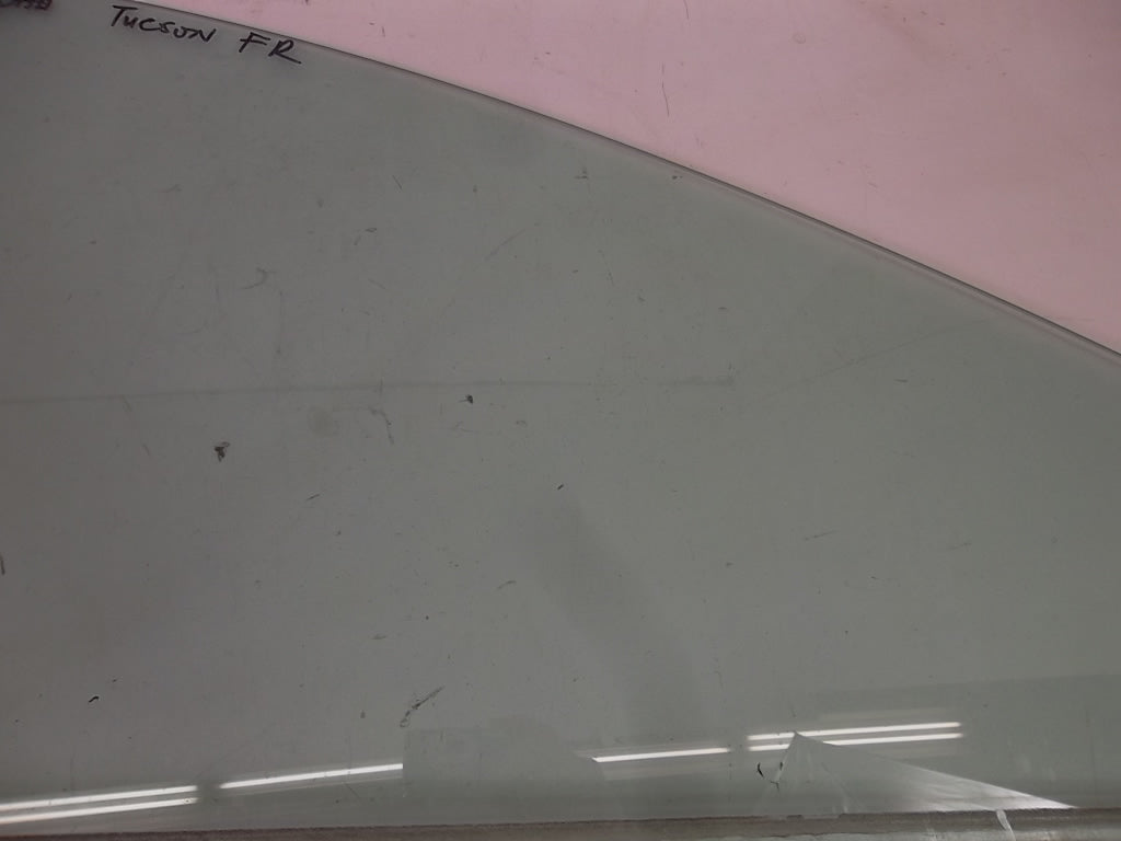Front Door Glass 82421-2S000 Passenger Hyundai Tucson 2010-2015