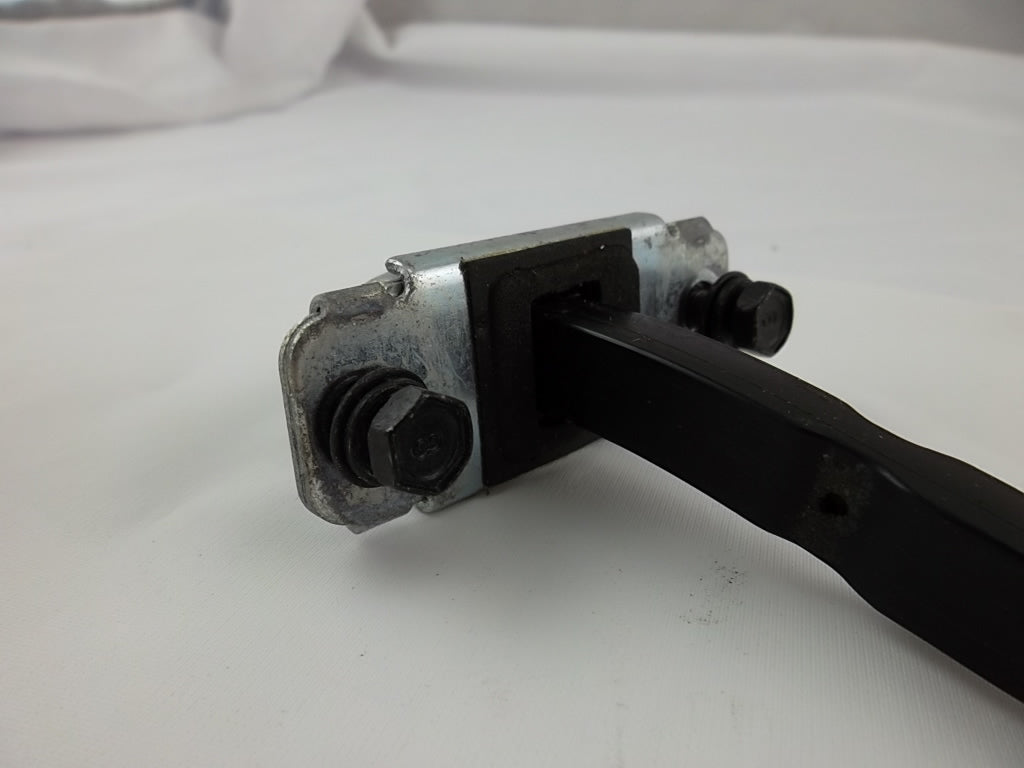 Front Door Check Passenger 79390-2S000 Hyundai Tucson 2010-2015