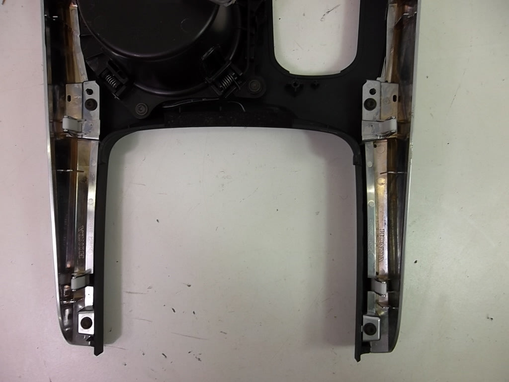 2014-2016 Acura MDX Center Console Trim Cup Holder 77281-TZ5-A11