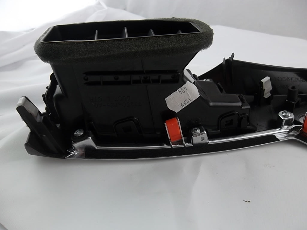 2014-2020 Acura MDX Center Dash Outlet Navigation Trim 77250-TZ5-A01