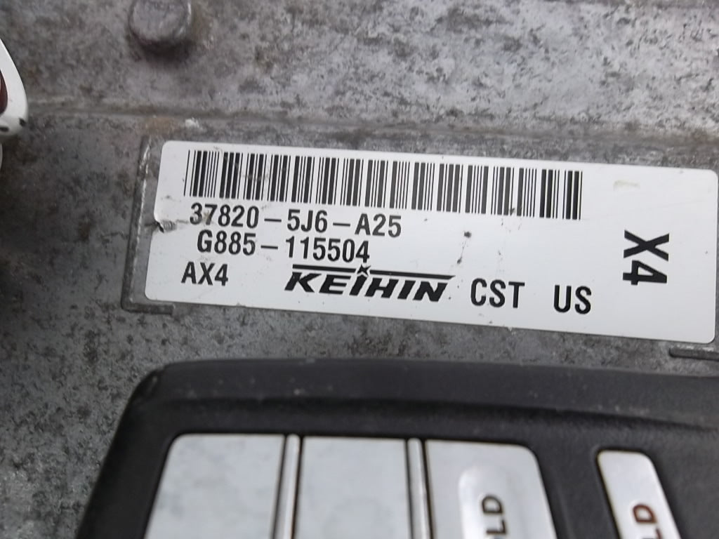 2016 Acura MDX  Engine Control Unit ECU w/Immobilizer 37820-5J6-A25