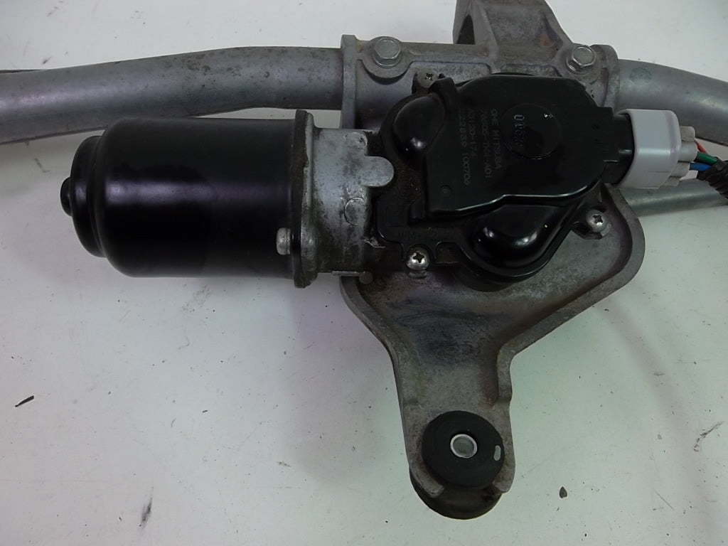 2009-2015 Honda Pilot Wiper Transmission w/ Motor 76530-SZA-A01
