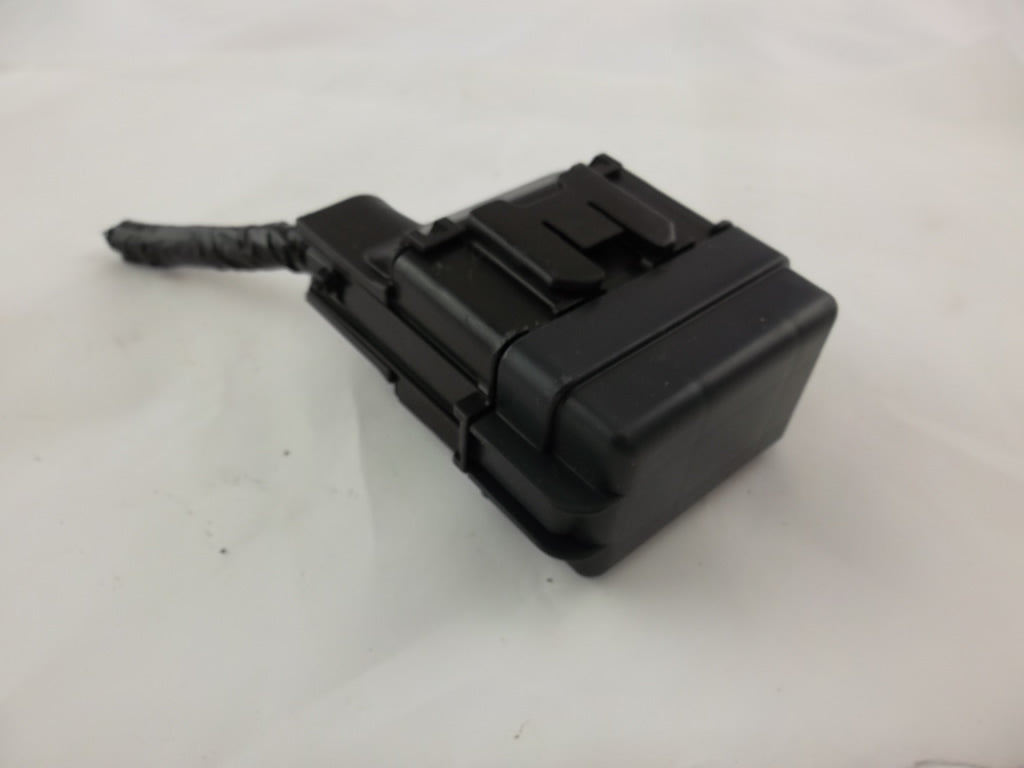 2009-2011 Honda Pilot Sub Fuse Relay Box