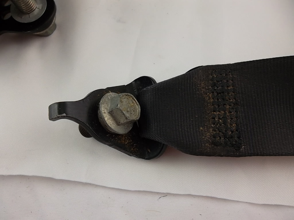 2009-2014 Honda Pilot Rear Seat Belt 2nd Row 04864-SZA-A00