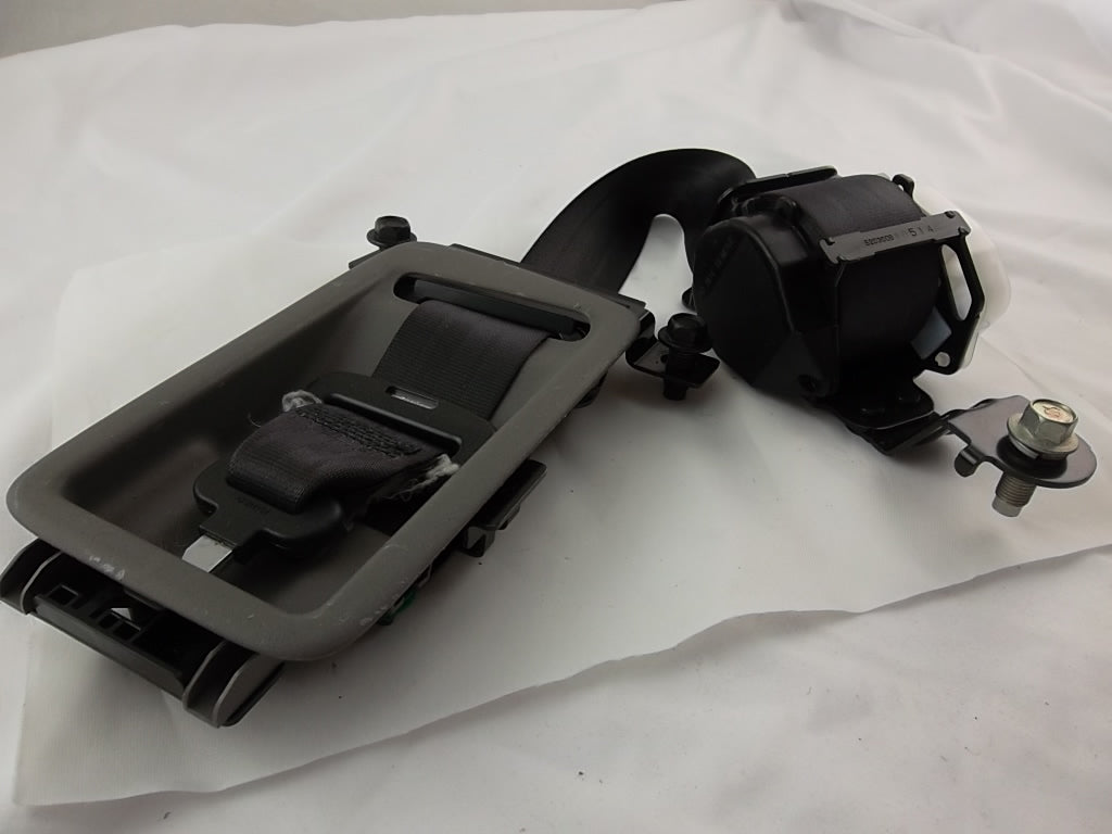 2009-2014 Honda Pilot Rear Seat Belt 2nd Row Center 04869-SZA-A01
