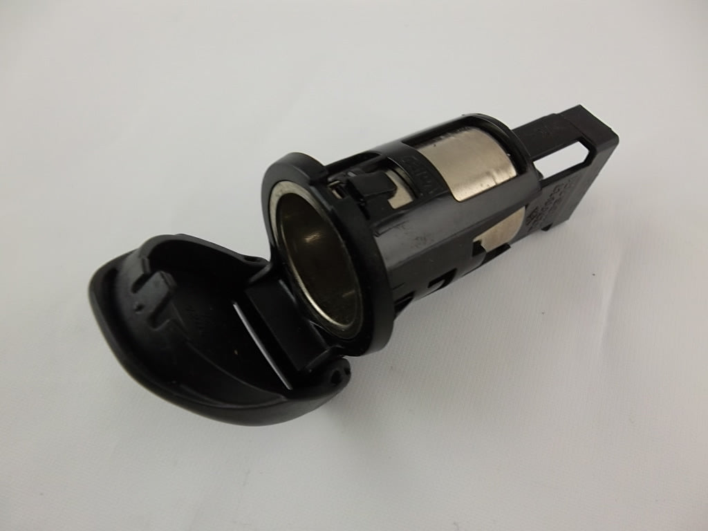 2014-2019 Nissan Rogue Power 12V Socket 25331-3SH0A