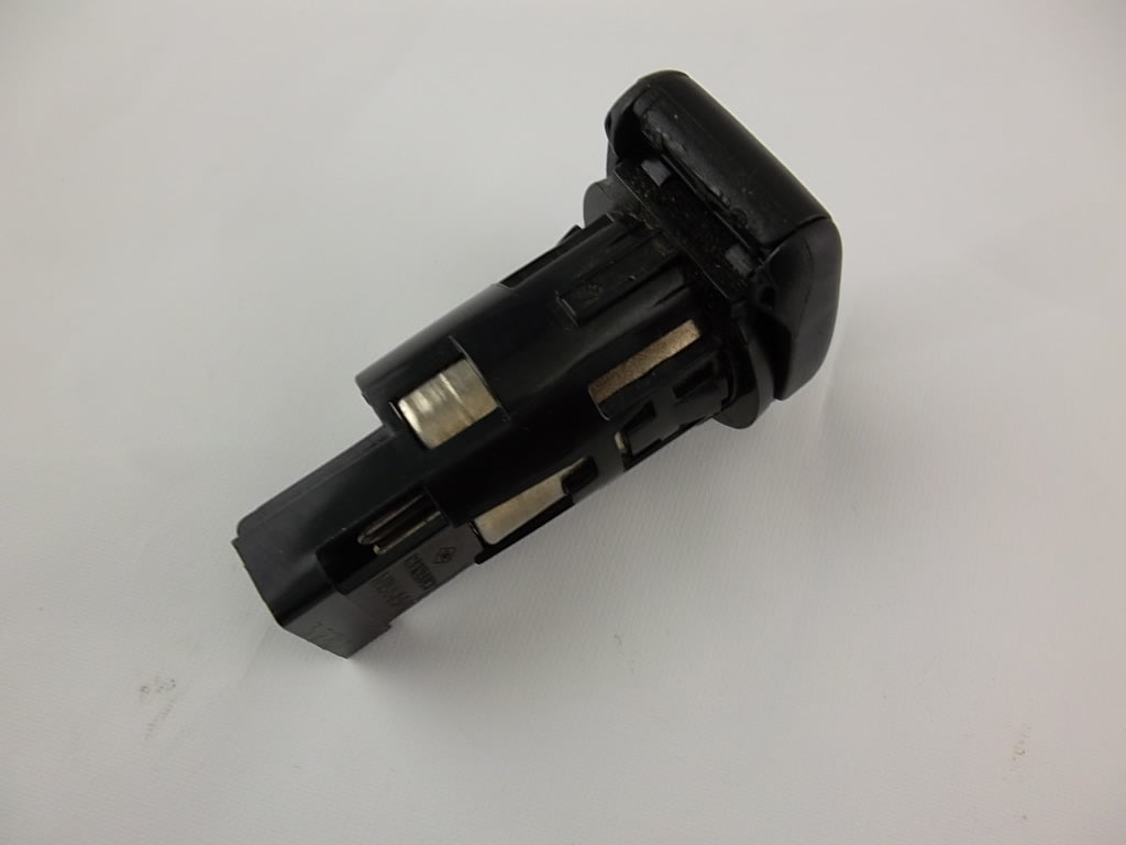 2014-2019 Nissan Rogue Power 12V Socket 25331-3SH0A