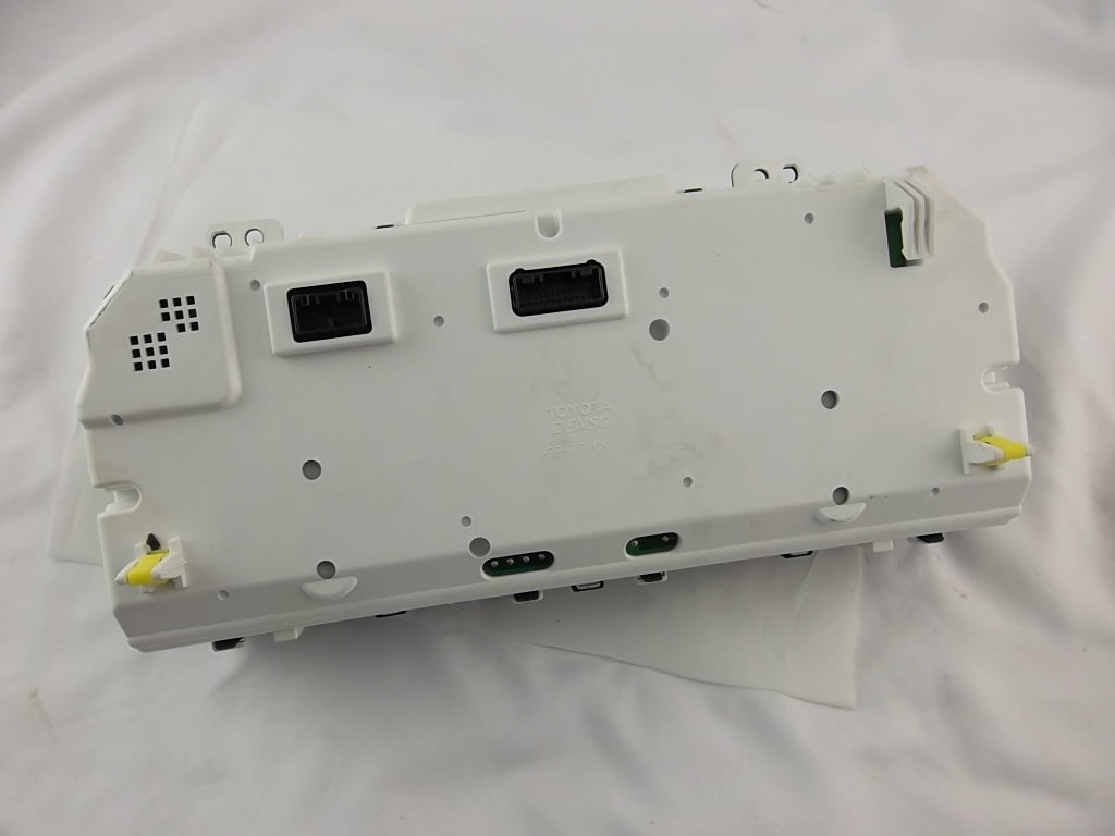 2018-2019 Toyota Sienna Speedometer Instrument Cluster 83800-08890