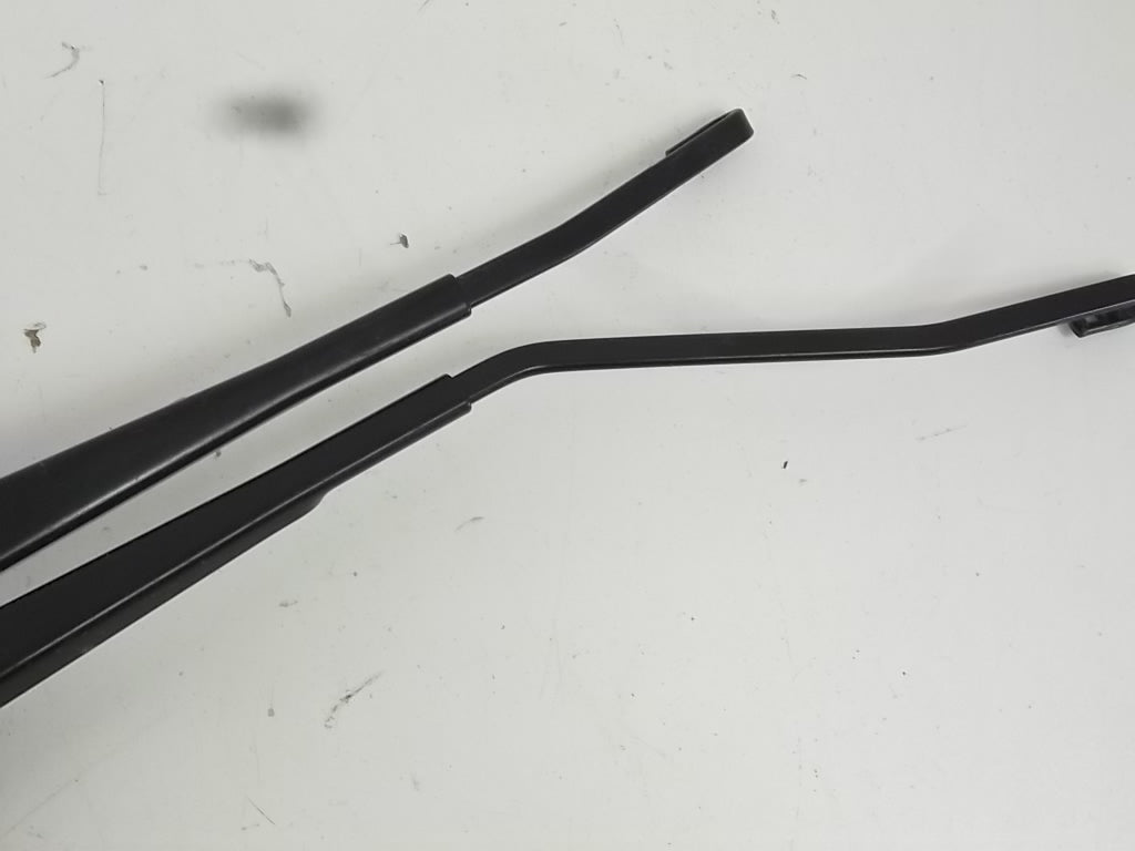 Windshield Wiper Arm Set 28881-6FL0A Nissan Rogue 2014-2020