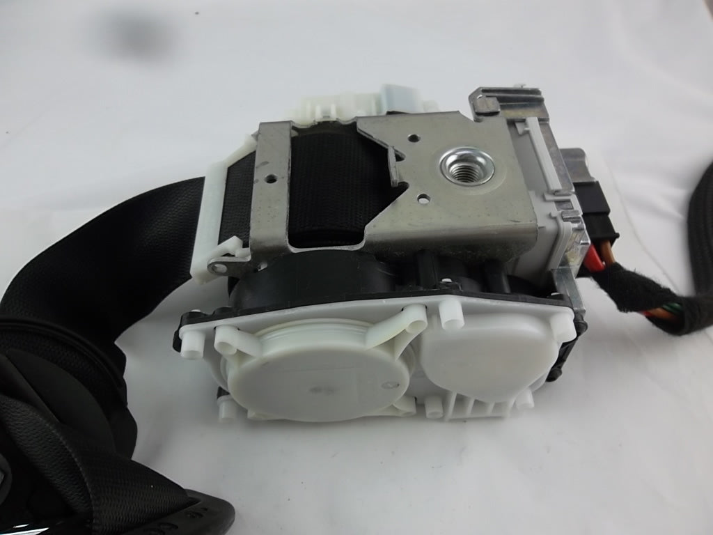 2010-2012 Front Seat Belt Passenger Mercedes Benz GL450 GL550 GL350 ML350 ML450 ML500