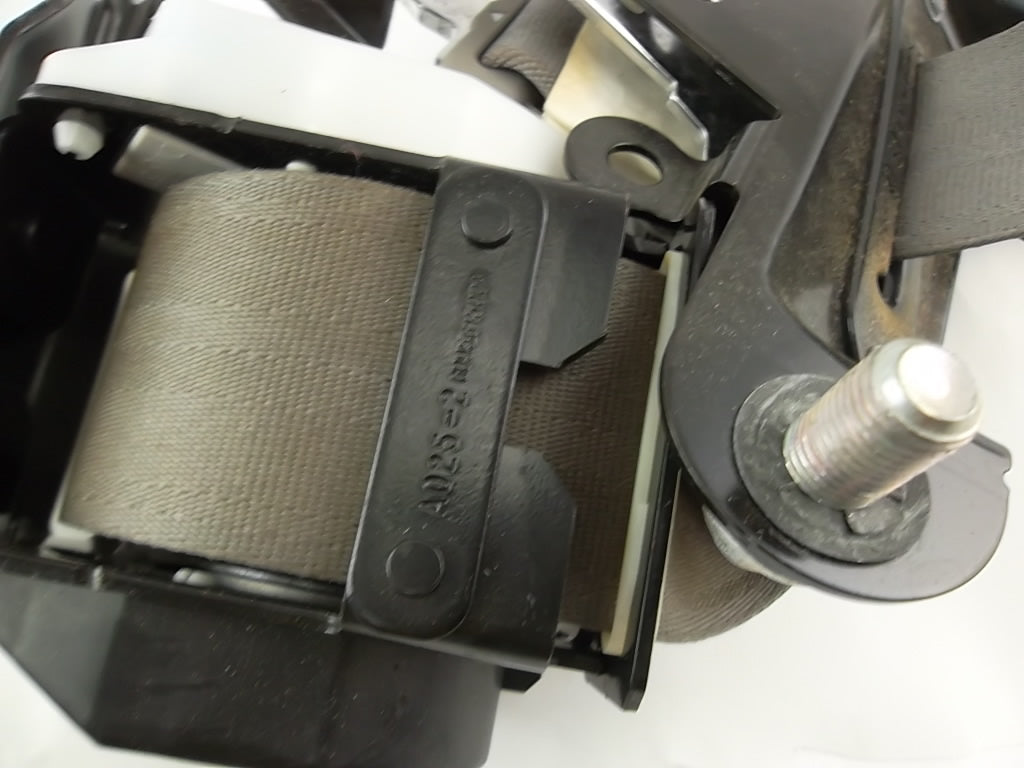 2011-2017 Honda Odyssey Rear Seat Belt 2nd Row Center