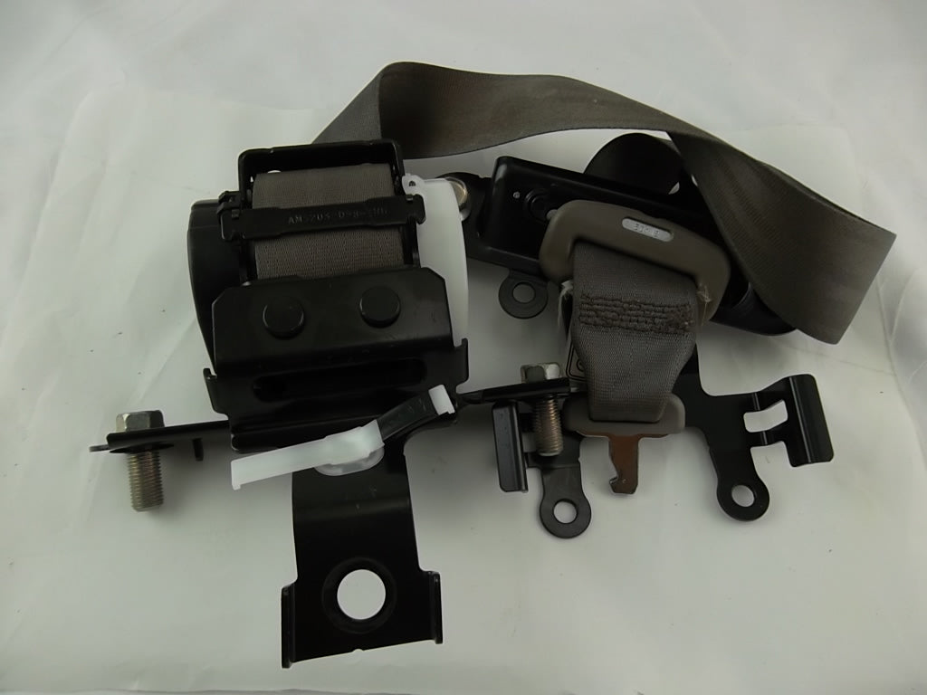 2011-2017 Honda Odyssey Rear Seat Belt 2nd Row Center