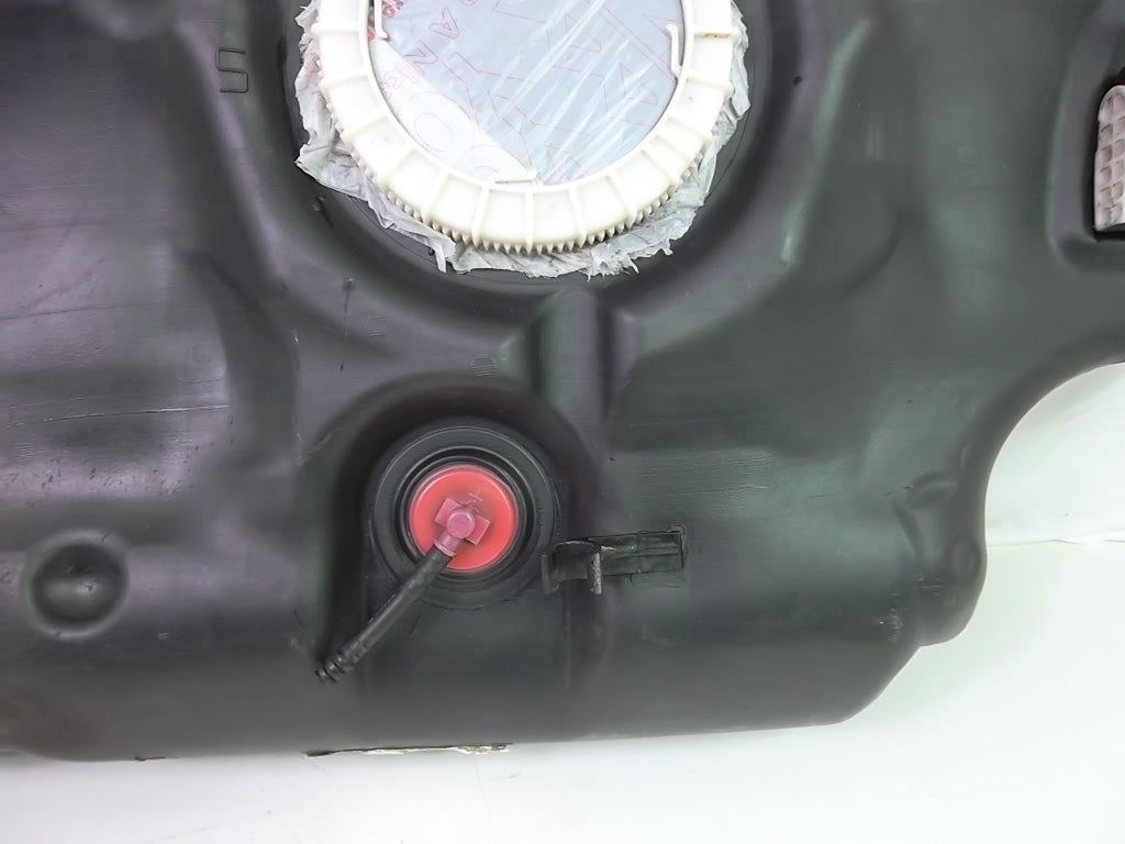 2014-2019 Toyota Corolla Gas Fuel Tank 77100-02G40 Sedan 1.8L A/T