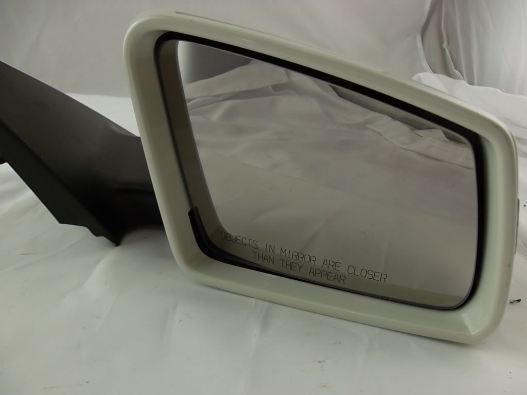 2014-2019 Mercedes CLA Class CLA250 Front Right Door Side View Mirror White