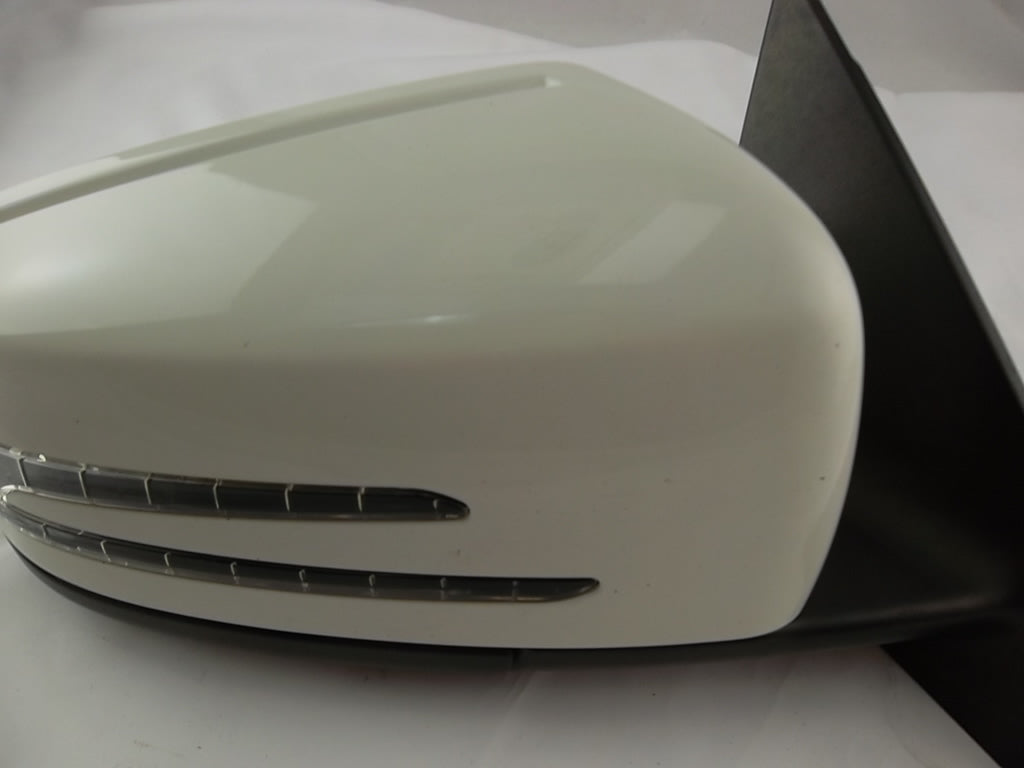 2014-2019 Mercedes CLA Class CLA250 Front Right Door Side View Mirror White