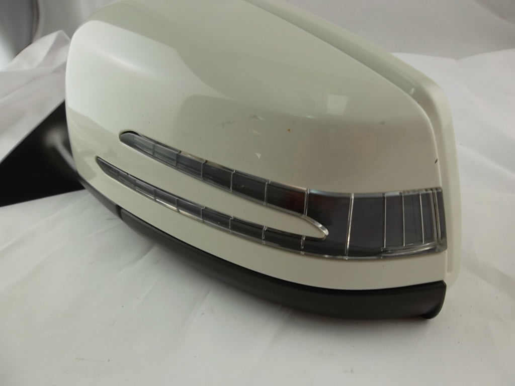 2014-2019 Mercedes CLA Class CLA250 Front Left Door Side View Mirror White