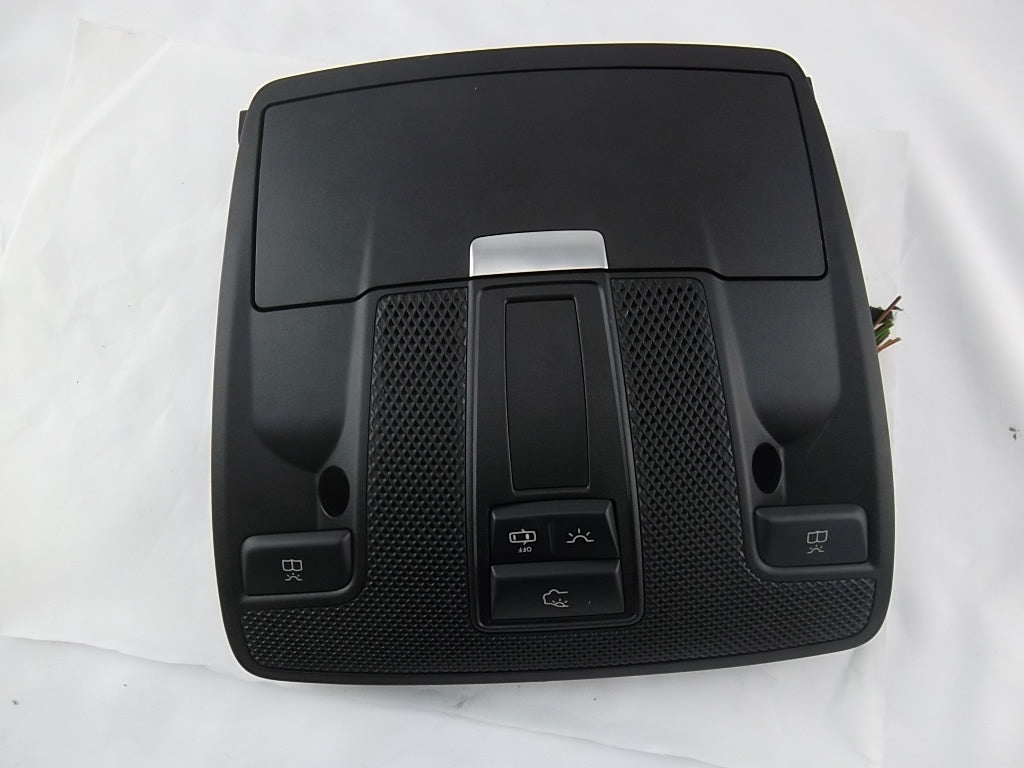 2014-2019 Mercedes W117 CLA250 Front Upper Overhead Console Dome Light Lamp