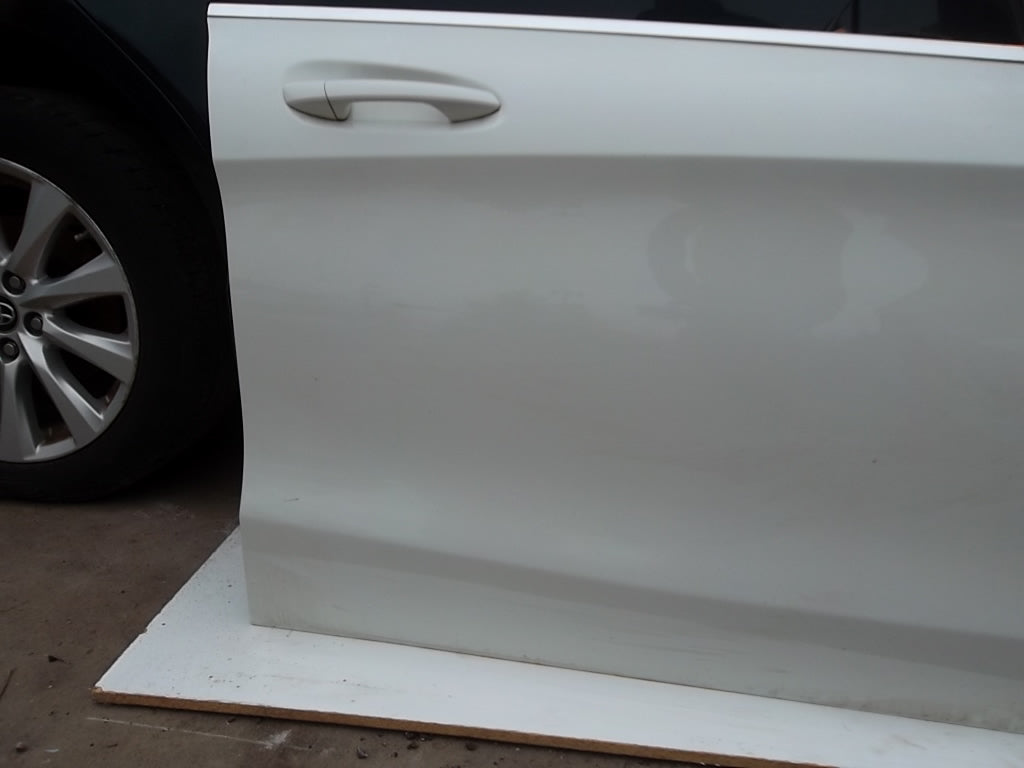 2014-2019 Mercedes CLA Class CLA250 Front Door Passenger WHITE