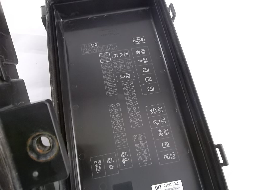 2011-2013 Honda Odyssey Engine Fuse Box