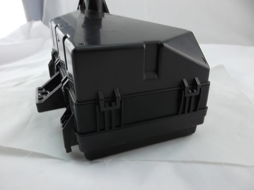 2011-2013 Honda Odyssey Engine Fuse Box