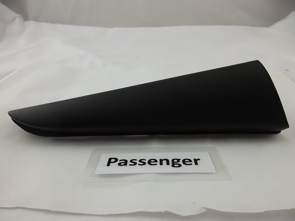 2011-2017 Honda Odyssey Passenger Side Door Corner Cover Trim