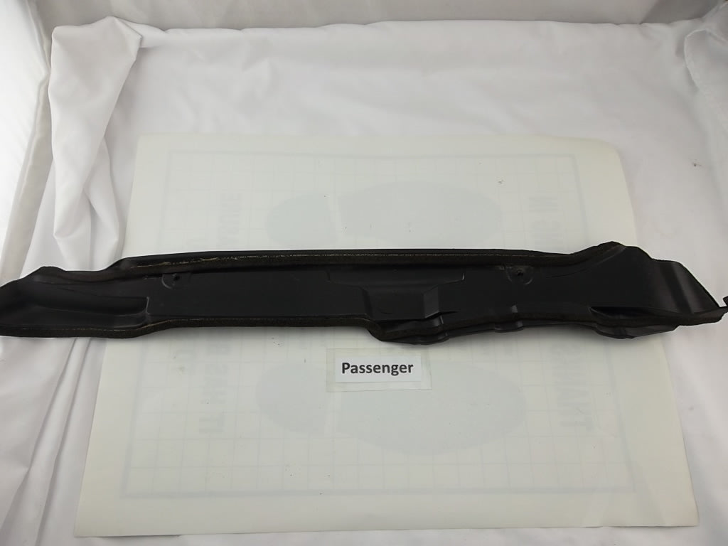 2010-2013 Toyota Highlander Front Fender Seal Passenger 53882-0E041