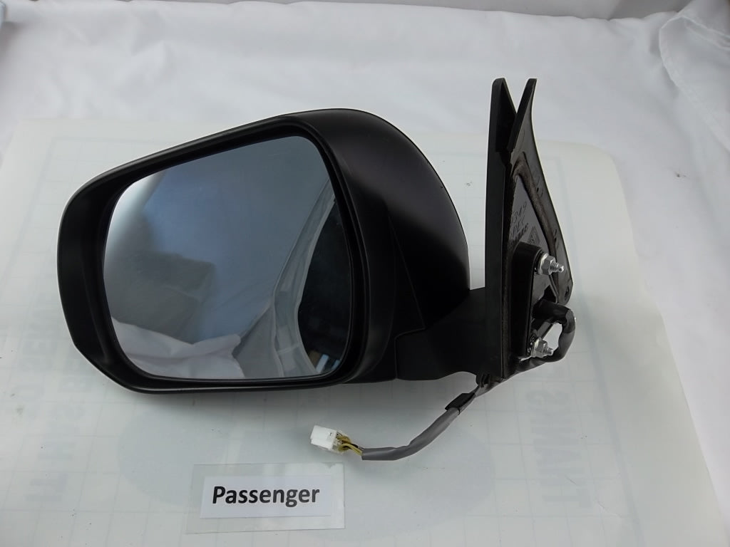 2010-2013 Toyota Highlander Passenger Side Door Mirror Assembly 87910-0E092