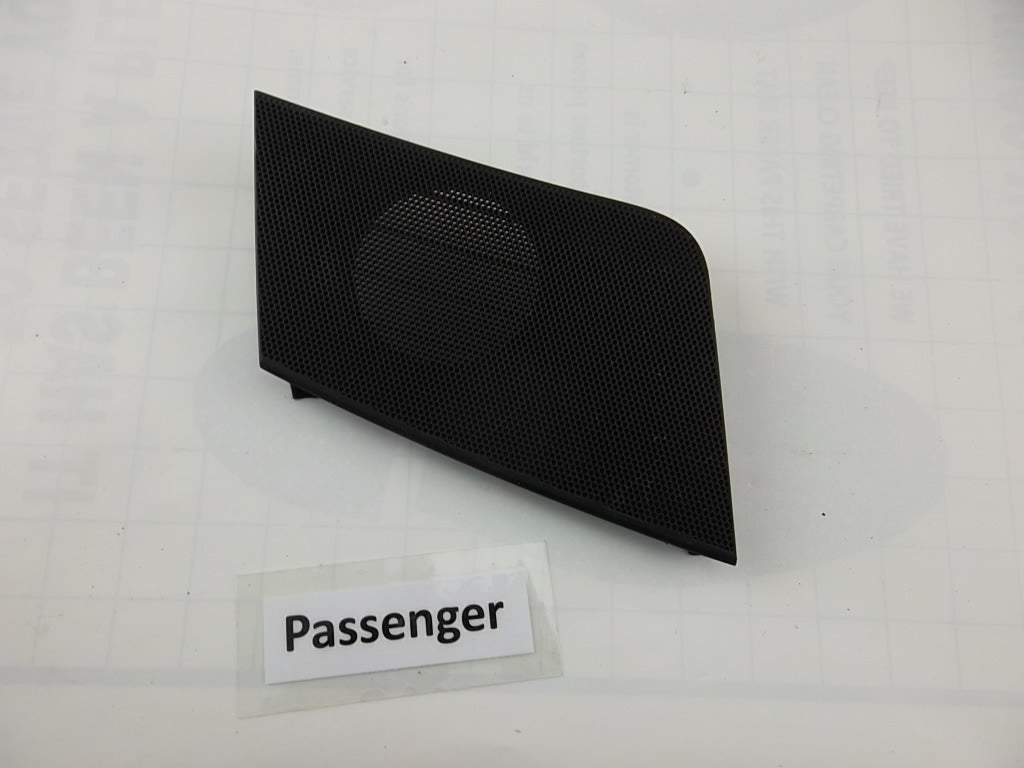2008-2013 Toyota Highlander Dash Speaker Panel Cover Passenger 55473-0E040
