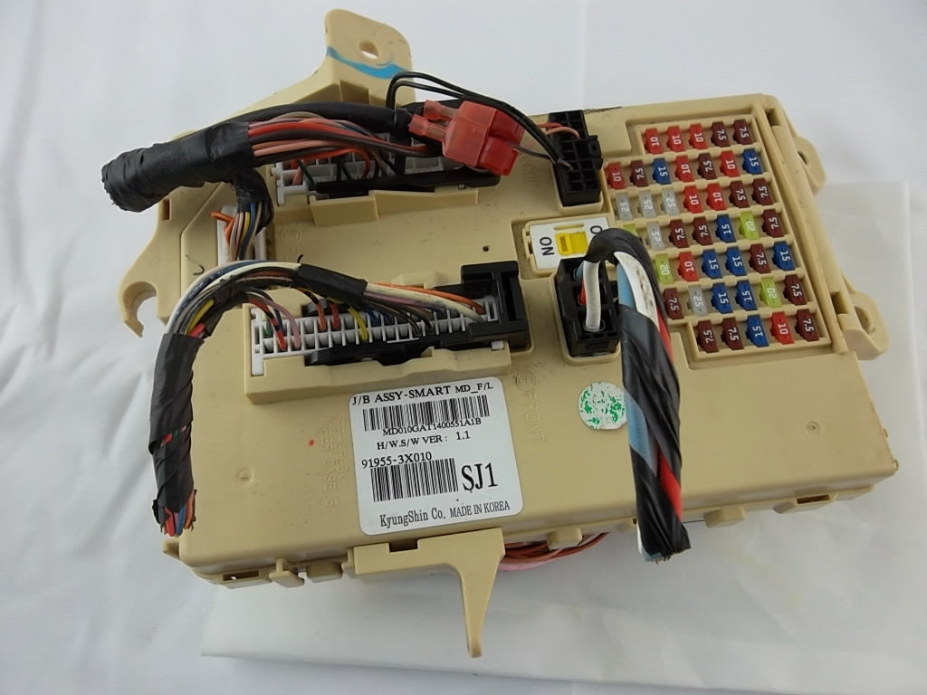 2014-2015 Hyundai Elantra Instrument Panel Junction Box Fuse Box Assembly 91955-3X010