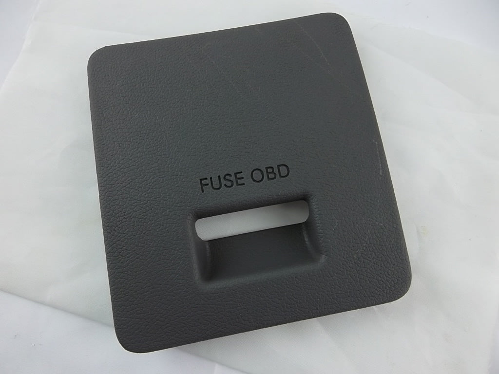 2011-2016 Hyundai Elantra Dash Fuse Box Cover 84752-SJ3Y0