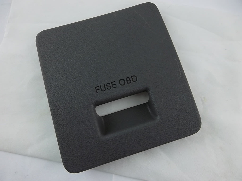 2011-2016 Hyundai Elantra Dash Fuse Box Cover 84752-SJ3Y0