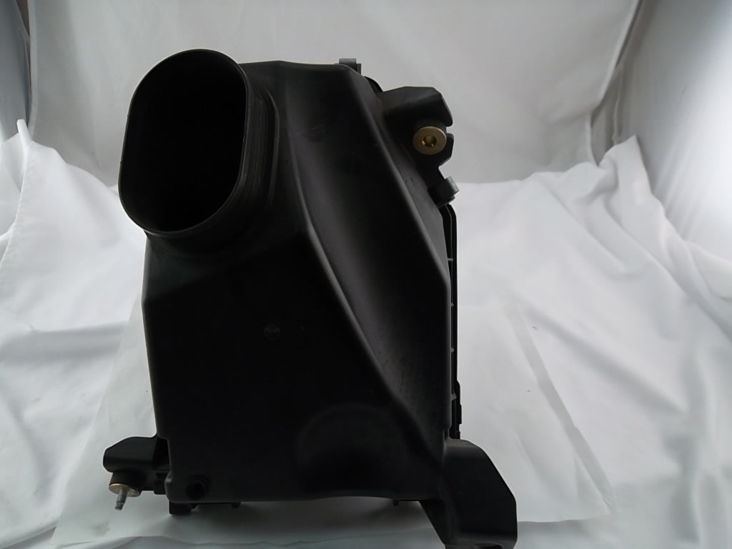 2015-2016 Honda CRV CR-V Air Cleaner Assembly 17201-5LA-A00